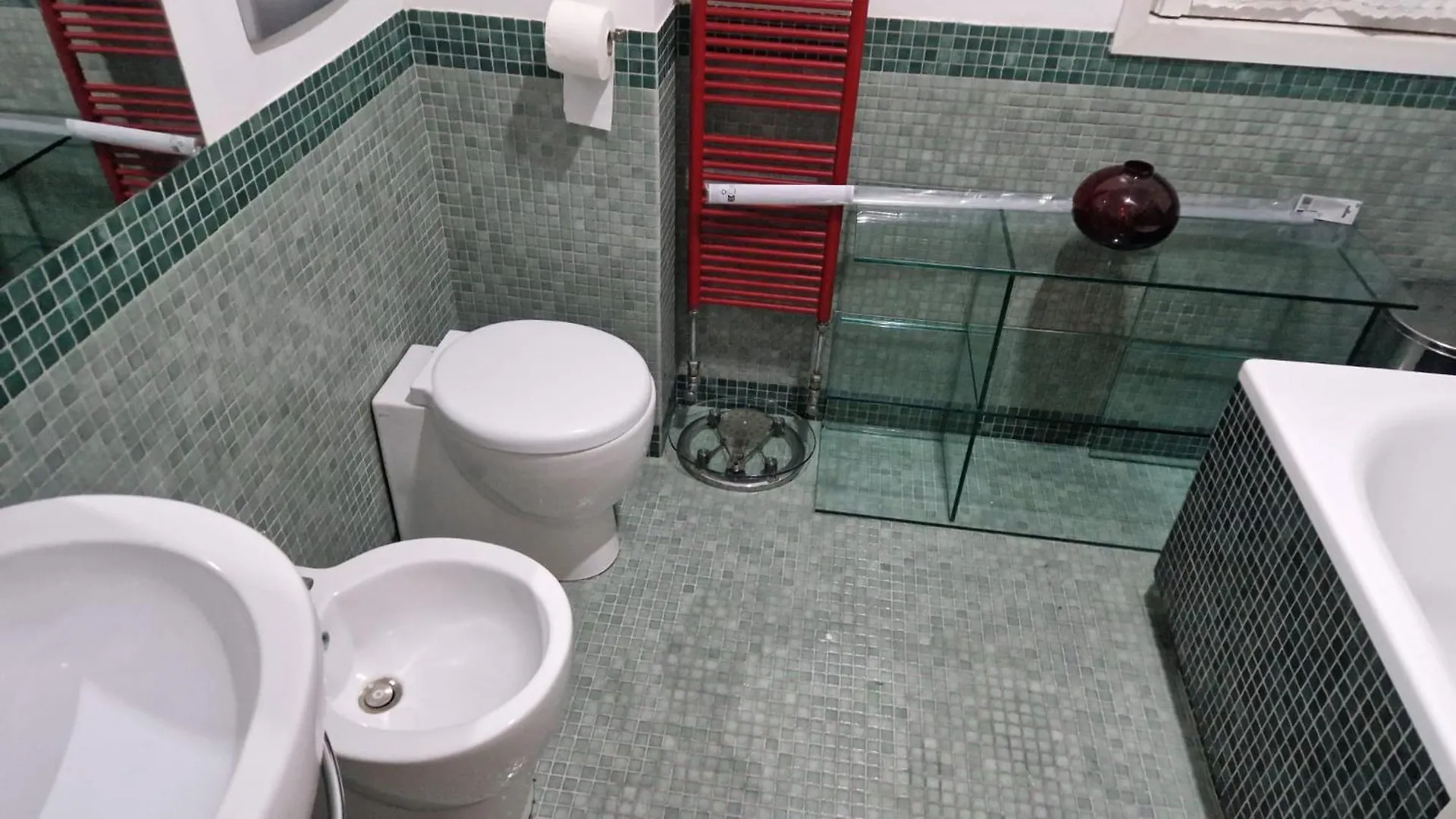 Apartment Via Tiburtina Vicino Universita E Stazione Intero Appartamento Per La Tua Vacanza A Roma Italy
